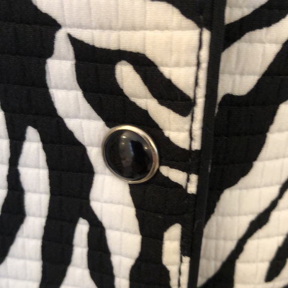 Zebra print jacket - Picture 3 of 4